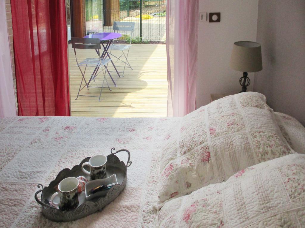 Les Abris Du Chateau Mer Room photo